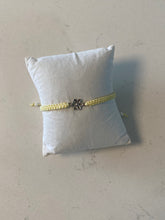Load image into Gallery viewer, Flower charm bracelet

