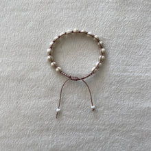 Load image into Gallery viewer, shell beaded bracelet
